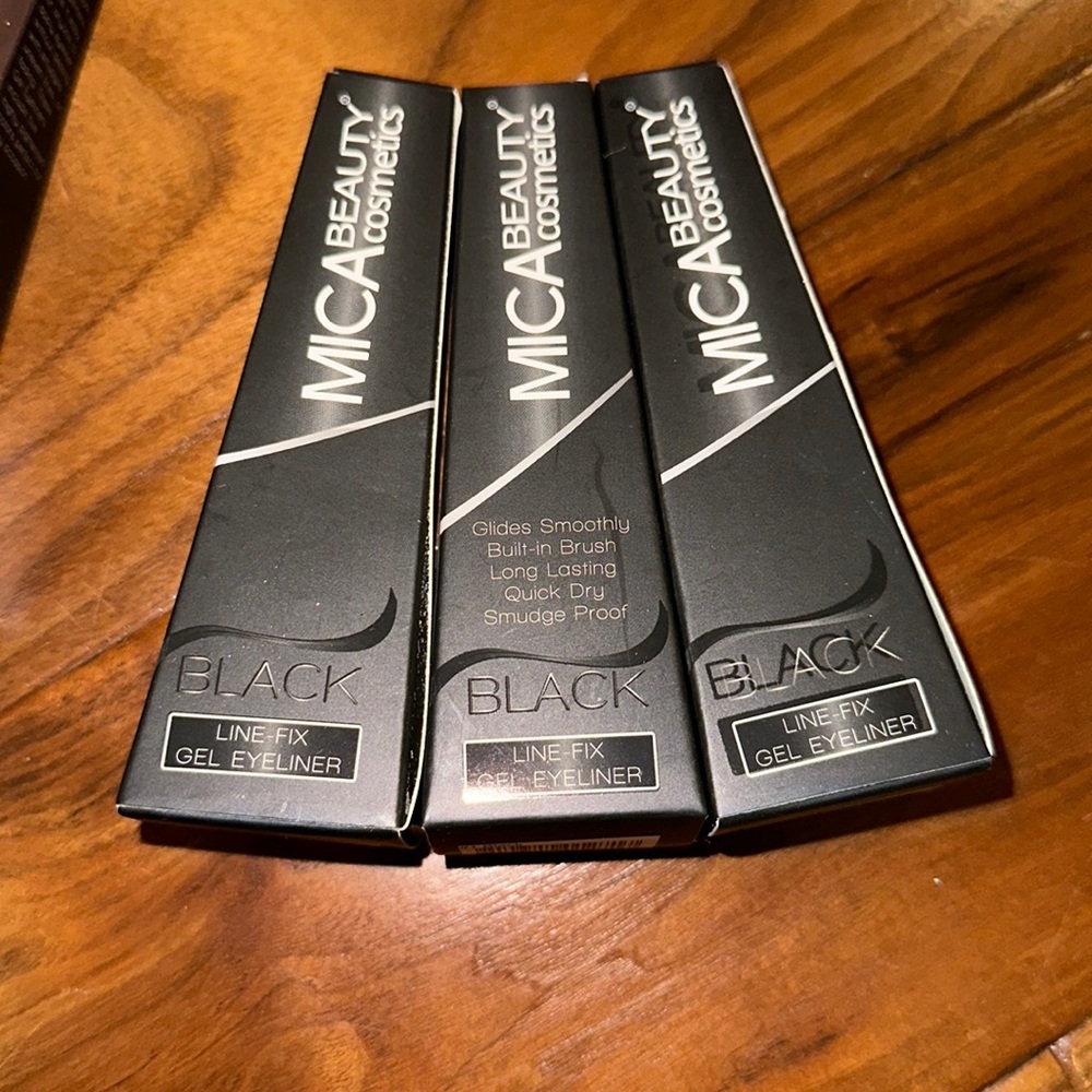 Mica Beauty Cosmetics Black Line Fix Gel EyeLiner